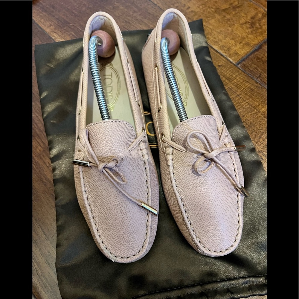 Tod’s loafers